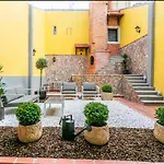 Sao Bento 1 Bedroom Garden Apartment